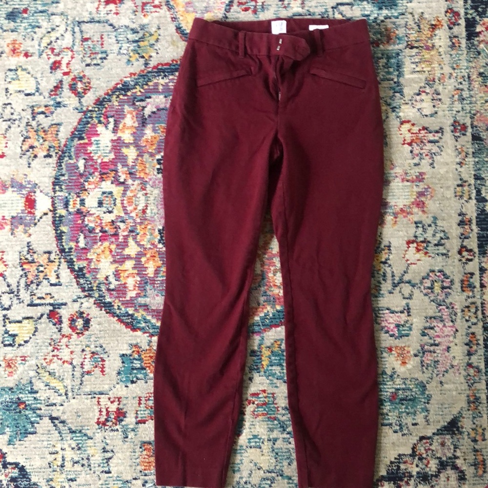 GAP maroon Curvy Signature Skinny Ankle pants.